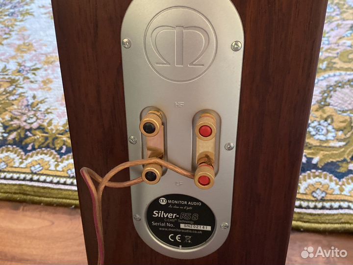 Колонки Monitor audio с уселителем