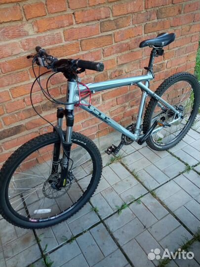 Велосипед горный GT Avalanche expert L