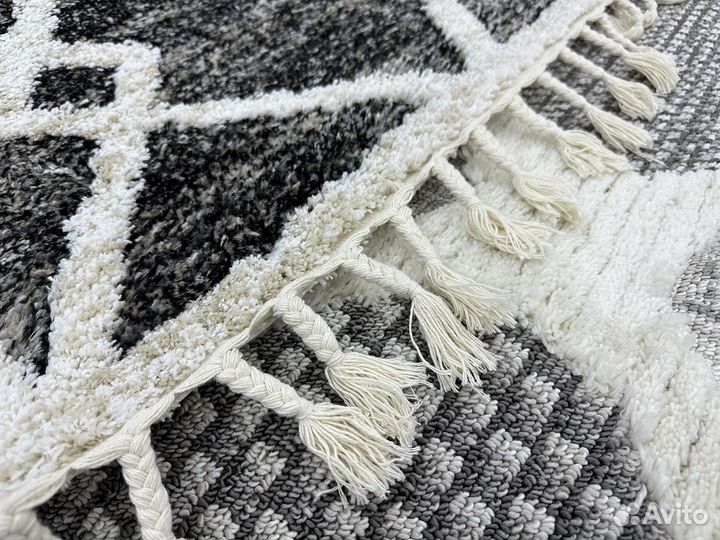 Ковер новый 200 х 290