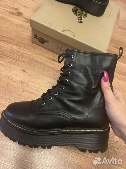 Ботинки женские dr martens