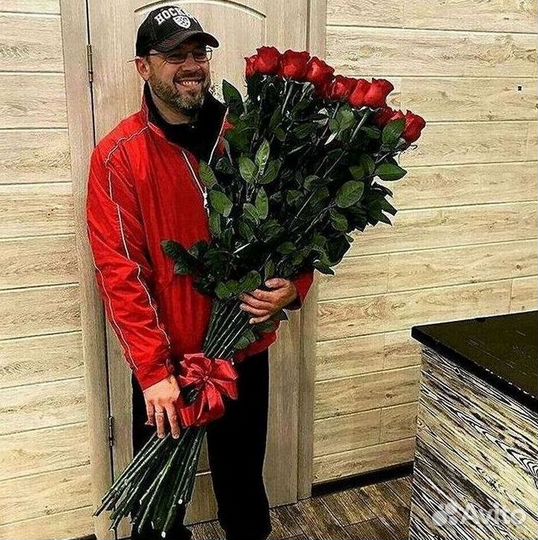 Букет роз 101 роза 51 роза