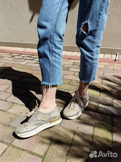 Кроссовки hogan 38р