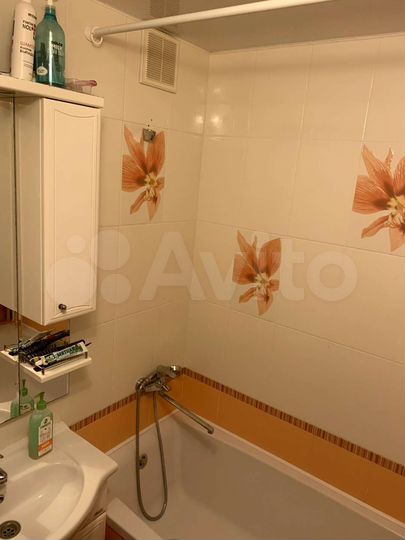 3-к. квартира, 79 м², 4/10 эт.