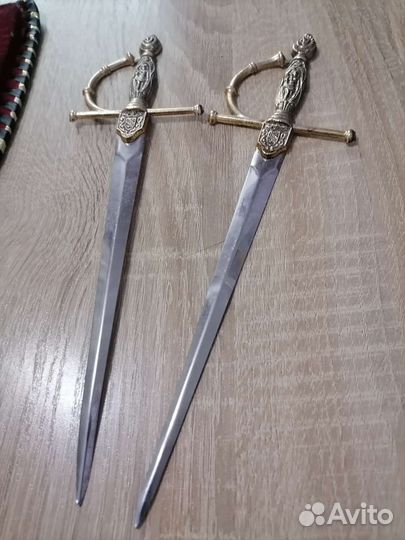 Предметы интерьера Герб рыцарский винтажный