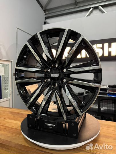 Новые диски R22 на Cadillac Escalade 6/139.7