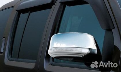 Хромированные накладки на зеркала Navara D40 2010