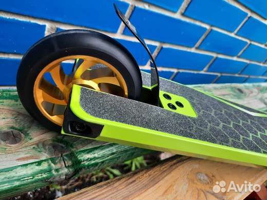 Трюковой самокат Cross Deluxe