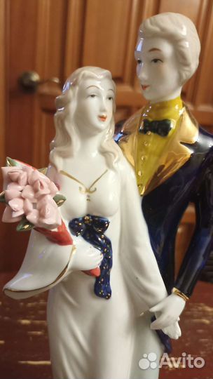Фарфоровая статуэтка жених и невеста