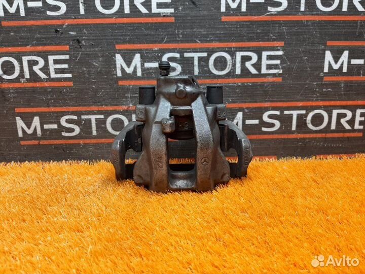 Суппорт задний левый Mercedes-Benz E-Class W212