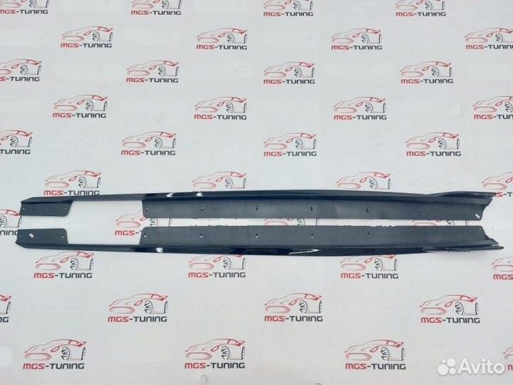 Лезвия порогов на BMW X6 G06 Черный глянец