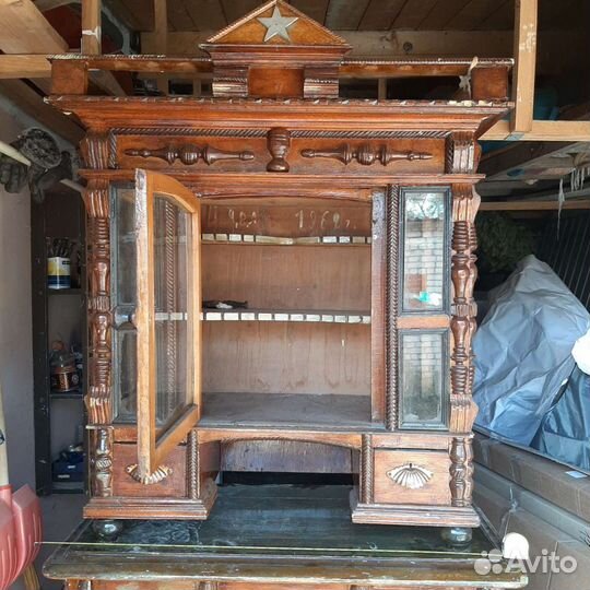 Буфет старинный антикварный