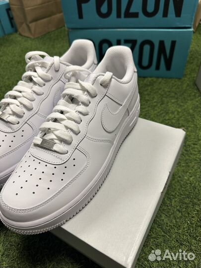 Nike Air Force 1 Low White