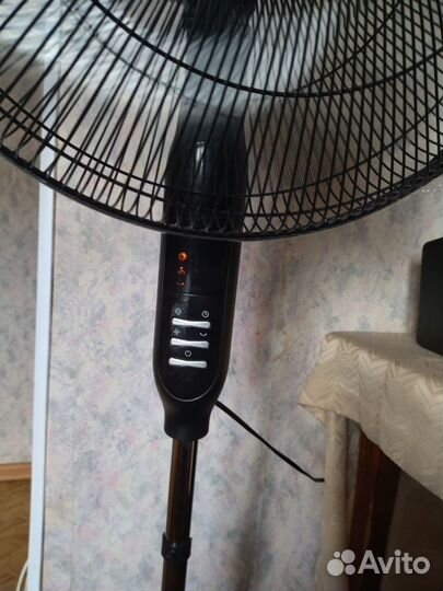 Вентилятор напольный с пультом