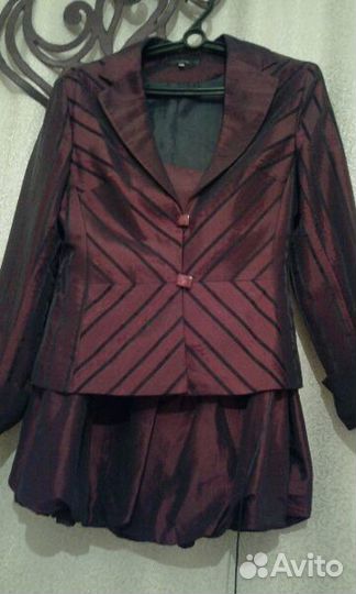 Женский костюм