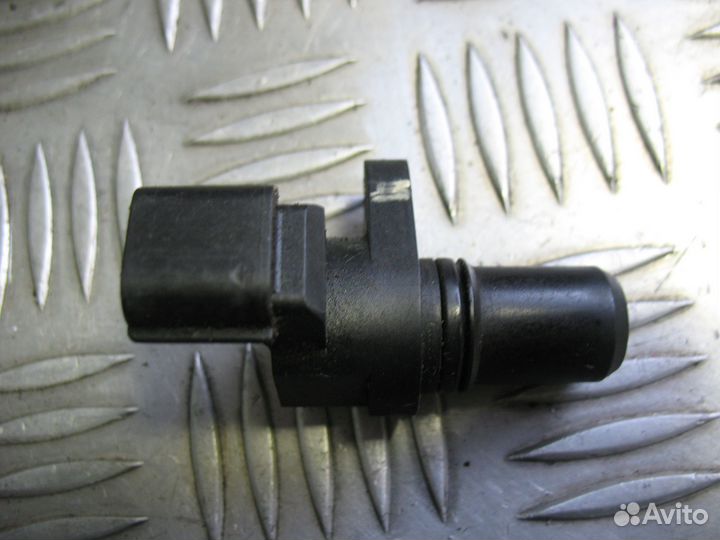 Датчик положения распредвала mitsubishi Montero