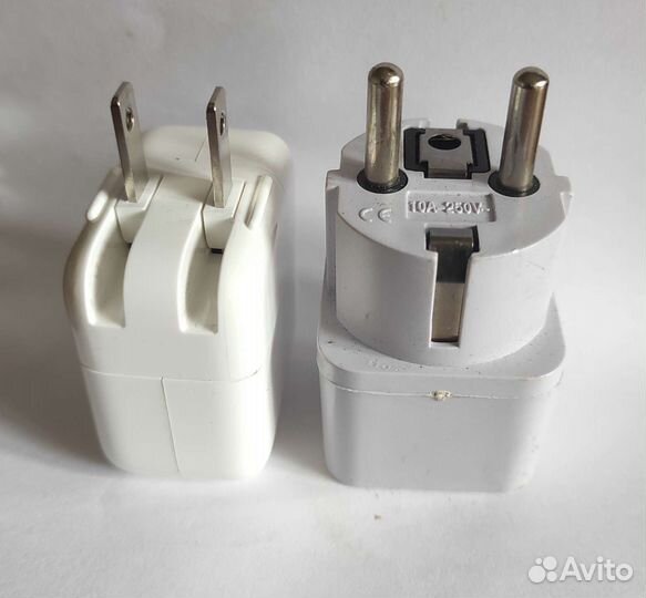 Американский адаптер питания Apple USB 12W A1401