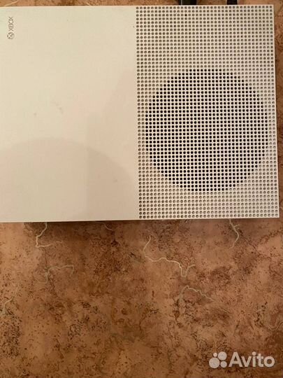 Xbox one s 1tb с играми