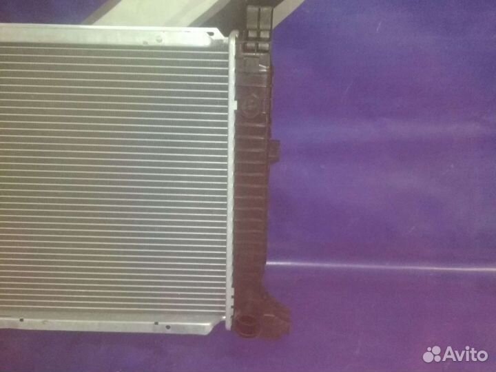 Радиатор охлаждения MB sprinter W 901 902 903