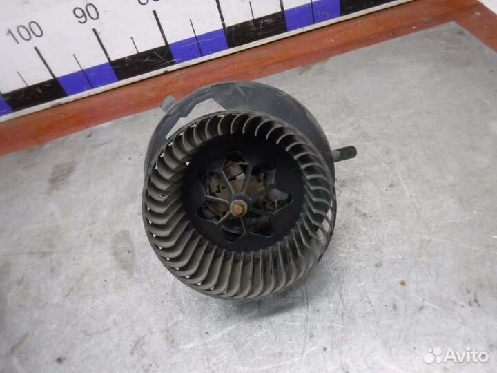 Моторчик отопителя Volkswagen Tiguan cava 2009