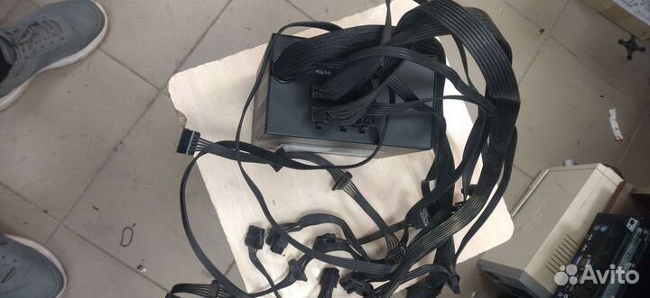 Блок питания corsair 750