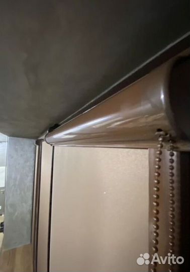 Рулонные шторы в коричневом коробе РКК-7419