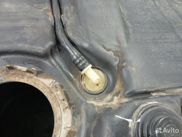 Бак топливный Лада Гранта