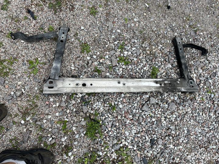 Renault megane 3 балка передняя поперечная