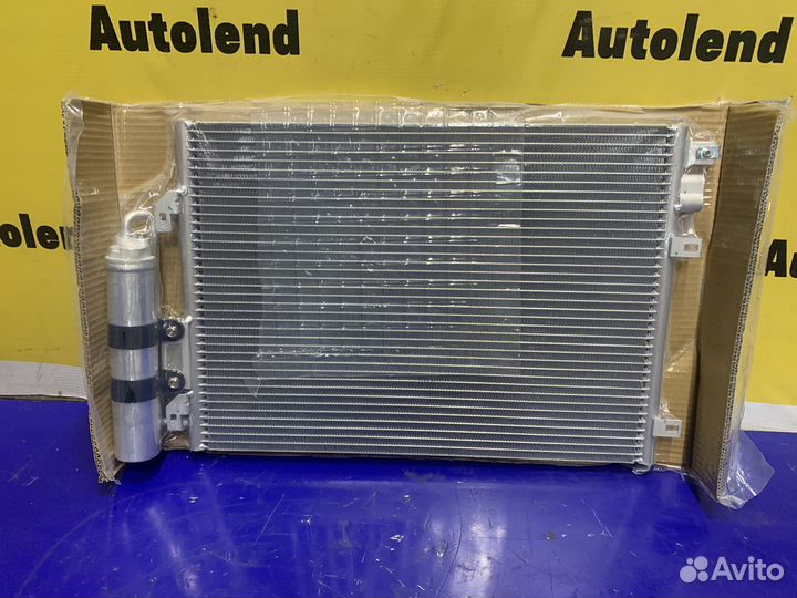 Радиатор кондиционера на renault logan 2005 год