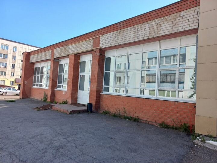 Продам помещение свободного назначения, 372.9 м²