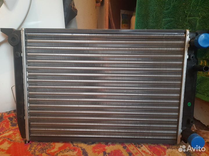 Радиатор охлаждения двигателя audi 80