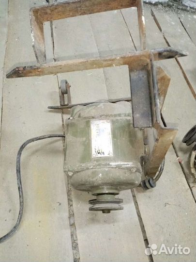 Электродвигатель 220в