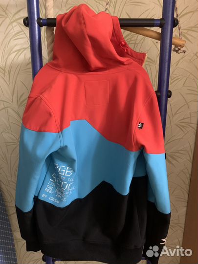 Зипхуди cropp