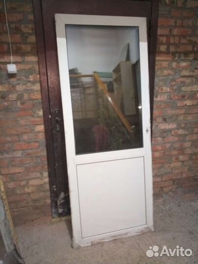 Дверь балконная