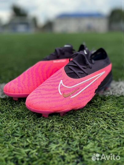 Бутсы Nike Phantom GX pink