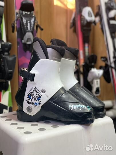 Горнолыжные ботинки