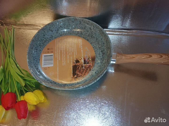 Сковорода 28 см