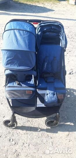 Прогулочная коляска для двойни или погодок,б/у
