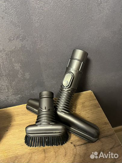 Пылесос Dyson v6+