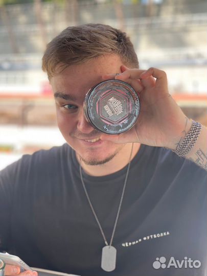 Официант/бармен/кальянщик