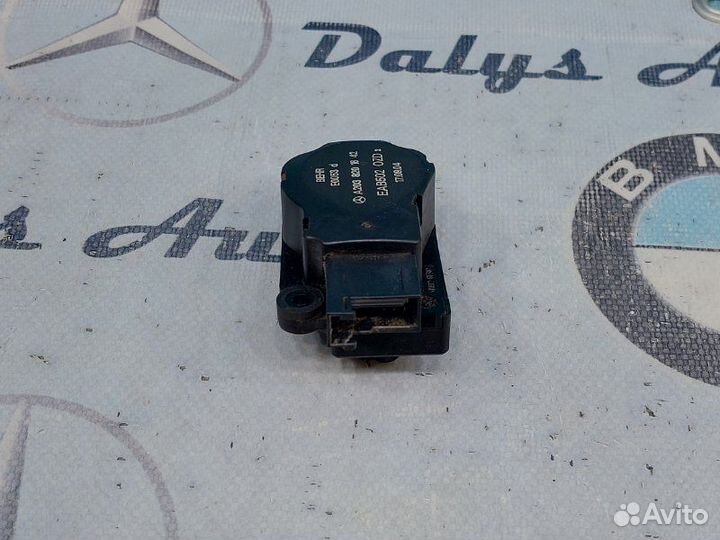 Моторчик заслонки печки Mercedes-Benz E-Class W211