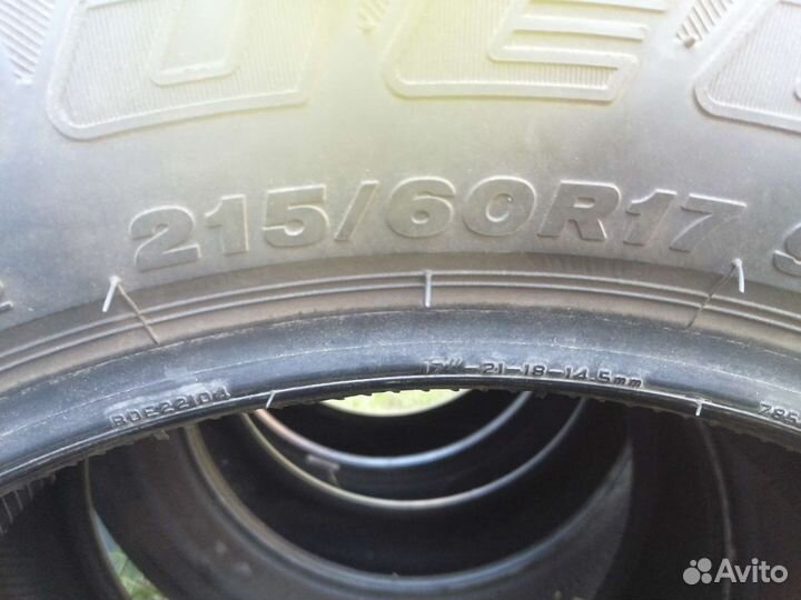Bridgestone Dueler H/T 215/60 R17