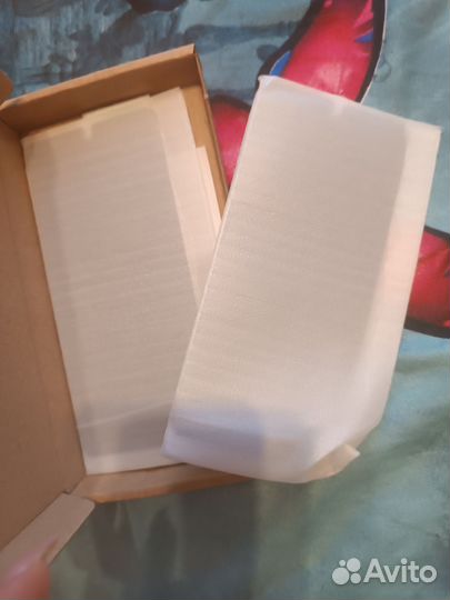 Защитное стекло на телефон