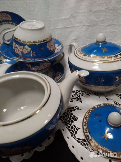 Часть чайного сервиза