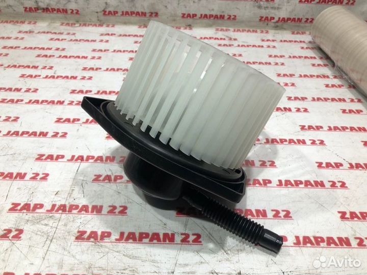 Мотор печки Mitsubishi