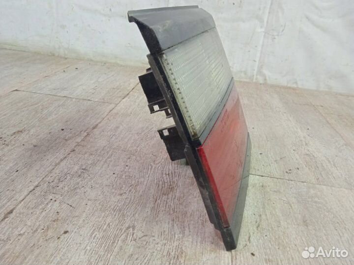 Фонарь задний левый Volkswagen Passat B3 1993