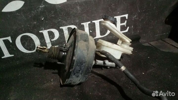 Вакуумный усилитель Hyundai Trajet 2005 год