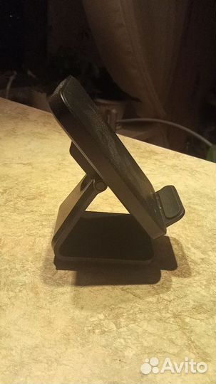 Беспроводная зарядка для iPhone