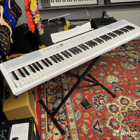 Цифровое Пианино + Стойка