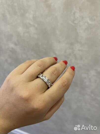 Серебряное кольцо