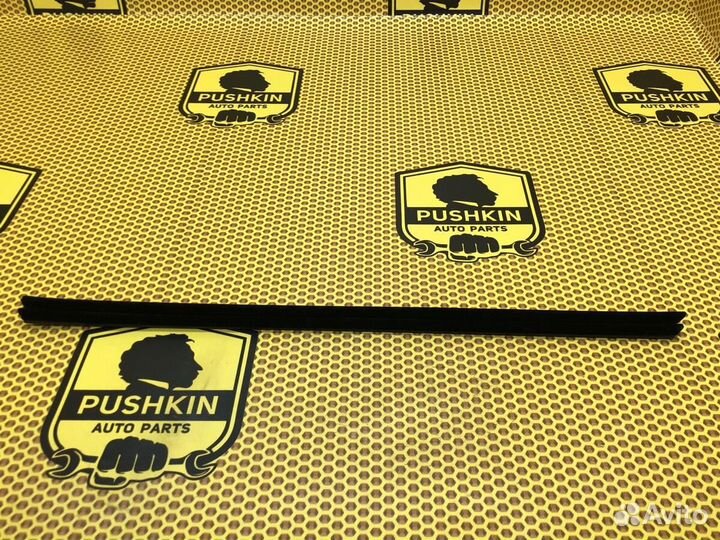 Бархотка стекла двери внутренняя задняя левая